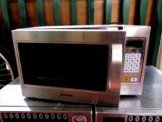 A Samsung stainless steel commercial microwave (a/f)