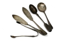 A small quantity of silver cutlery CONDITION REPORT: 93.5g gross.