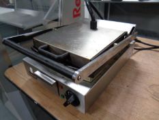 A Lincat stainless steel contact grill