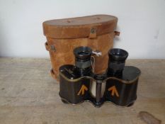 A pair of World War I Ross binoculars, 1916,