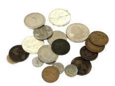 A small quantity of coins, 1976 Jamaica one dollar,