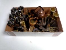 A tray containing antique and later metal wares to include trench art vase,