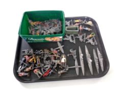 A tray containing a quantity of mid 20th century lead figures to include soldiers, Native Americans,