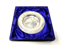 A silver bowl, Reid & Sons, Sheffield 1995, diameter 15.5cm, boxed.