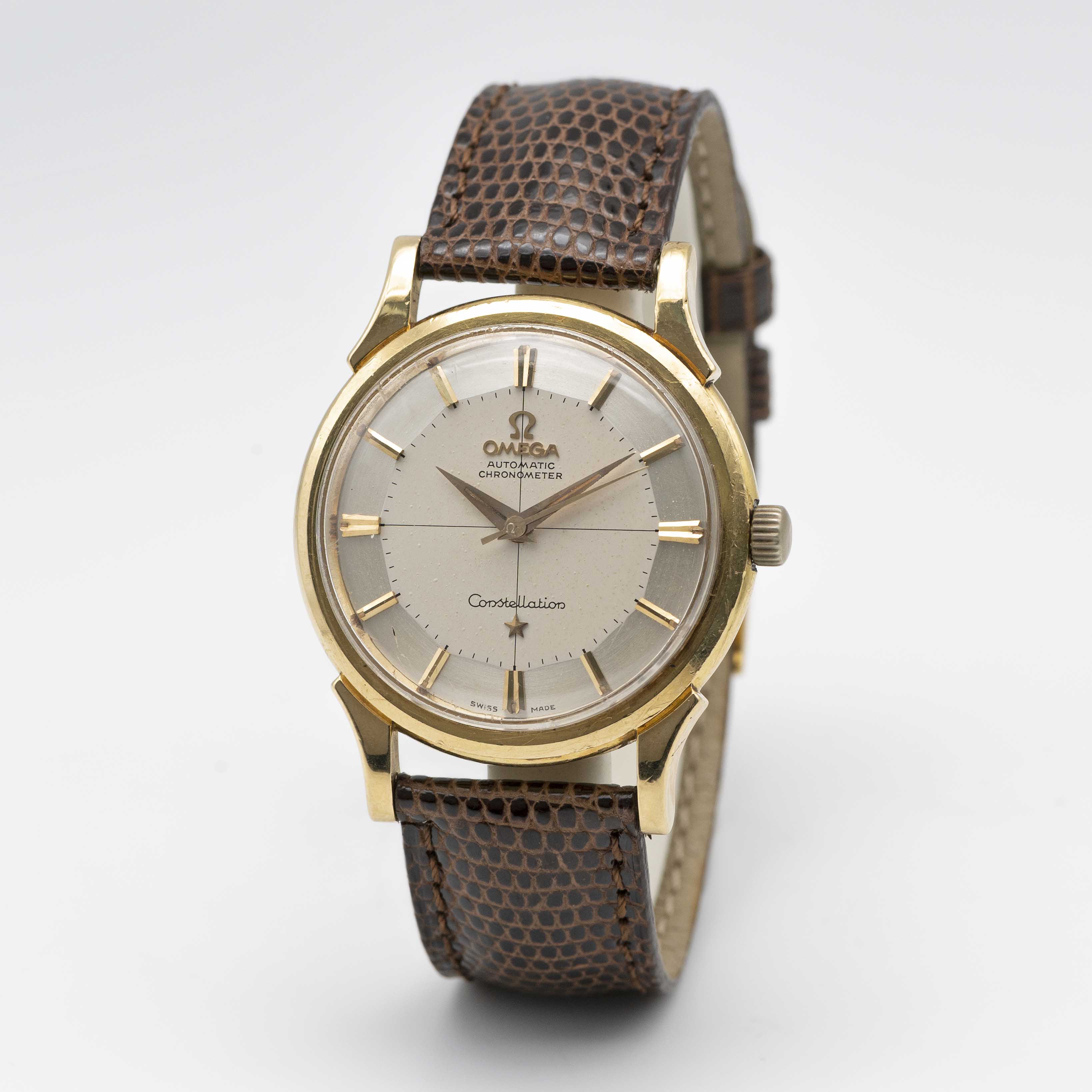 A GENTLEMAN'S 18K SOLID YELLOW GOLD OMEGA CONSTELLATION AUTOMATIC CHRONOMETER WRIST WATCH CIRCA - Image 3 of 9