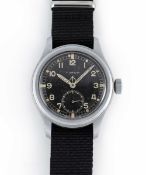 A GENTLEMAN'S STAINLESS STEEL BRITISH MILITARY TIMOR W.W.W. WRIST WATCH CIRCA 1945, PART OF THE 