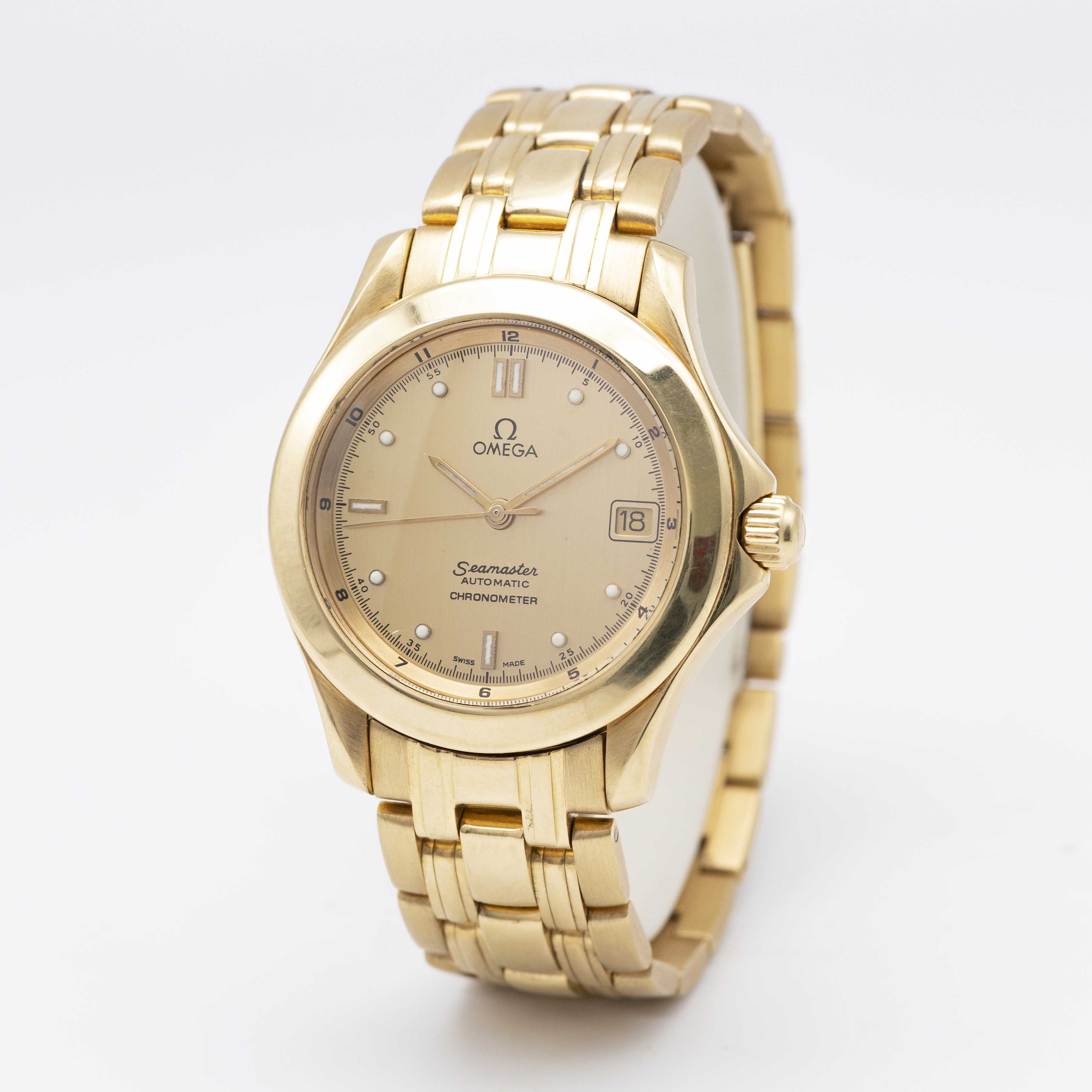 A GENTLEMAN'S 18K SOLID GOLD OMEGA SEAMASTER 120 AUTOMATIC CHRONOMETER BRACELET WATCH CIRCA 1990, - Image 3 of 10
