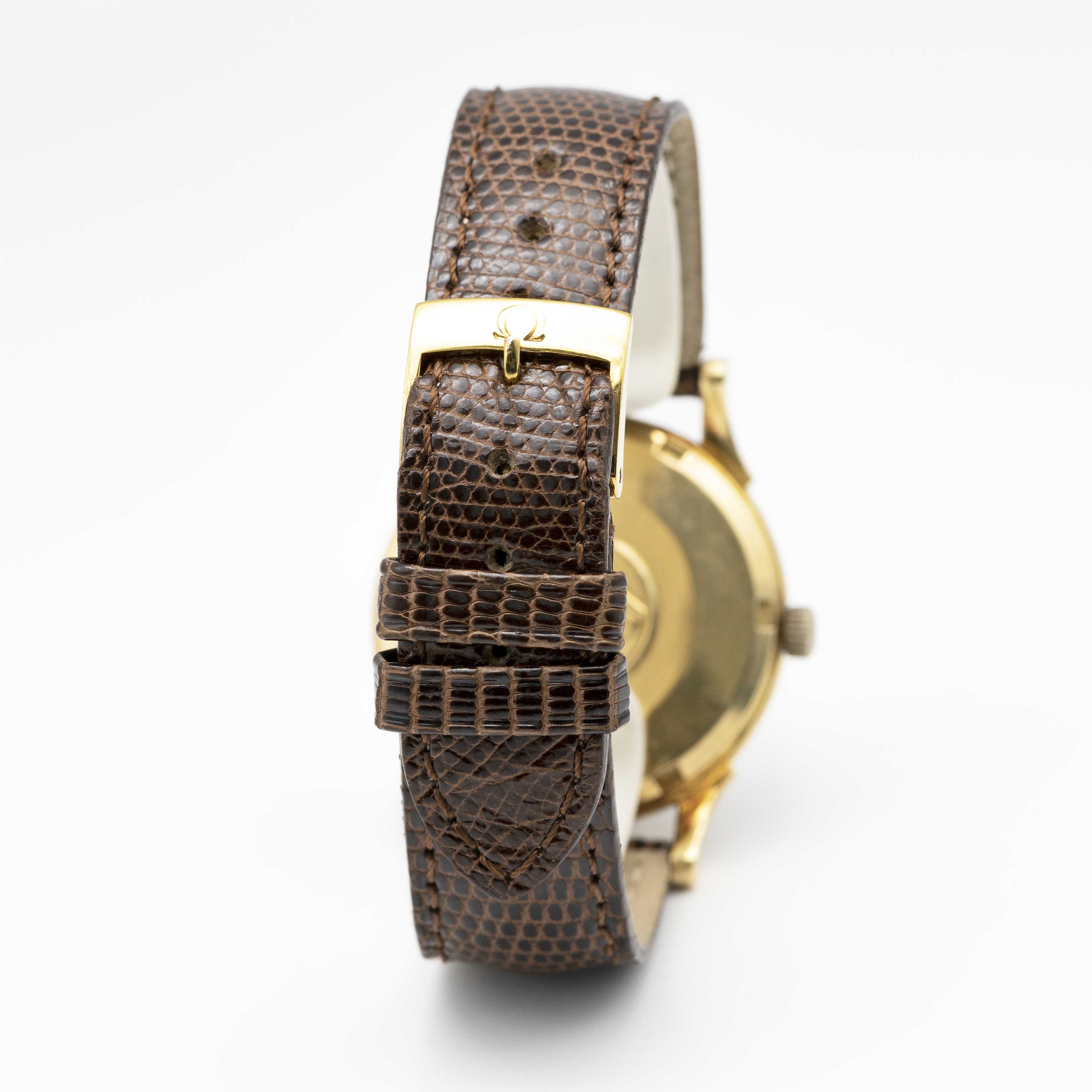 A GENTLEMAN'S 18K SOLID YELLOW GOLD OMEGA CONSTELLATION AUTOMATIC CHRONOMETER WRIST WATCH CIRCA - Image 5 of 9
