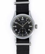 A GENTLEMAN'S BRITISH MILITARY VERTEX W.W.W. WRIST WATCH CIRCA 1945, PART OF THE 
