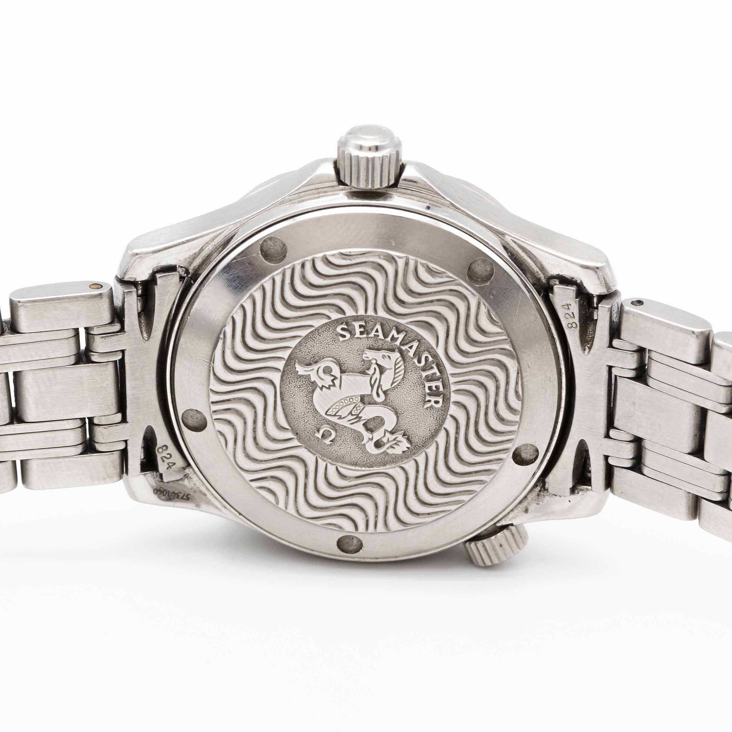 A MIDSIZE OMEGA SEAMASTER PROFESSIONAL 300M QUARTZ BRACELET WATCH CIRCA 1990s, REF 2551.80.00 WITH - Image 6 of 8