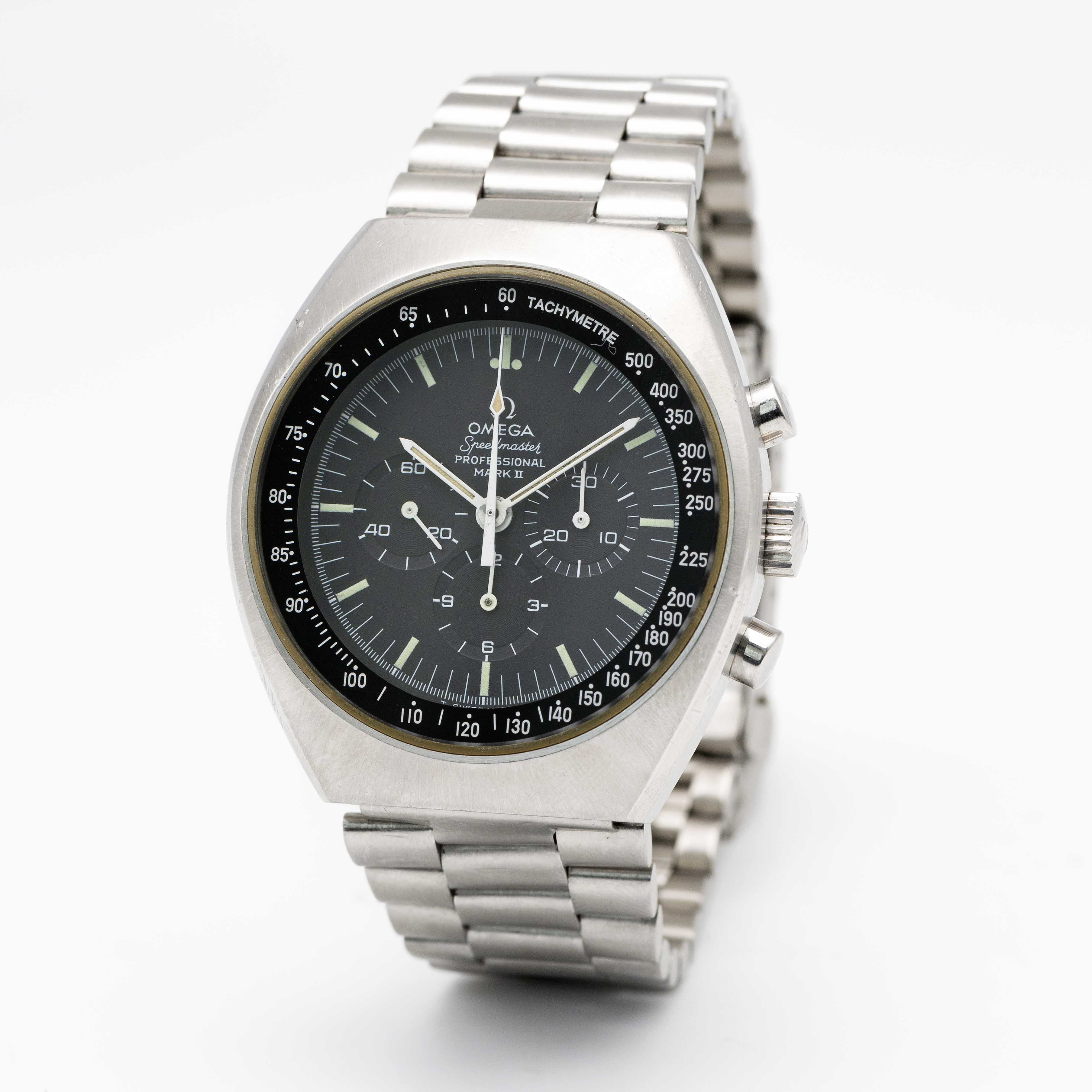 A GENTLEMAN'S STAINLESS STEEL OMEGA SPEEDMASTER PROFESSIONAL MARK II CHRONOGRAPH BRACELET WATCH - Image 3 of 9