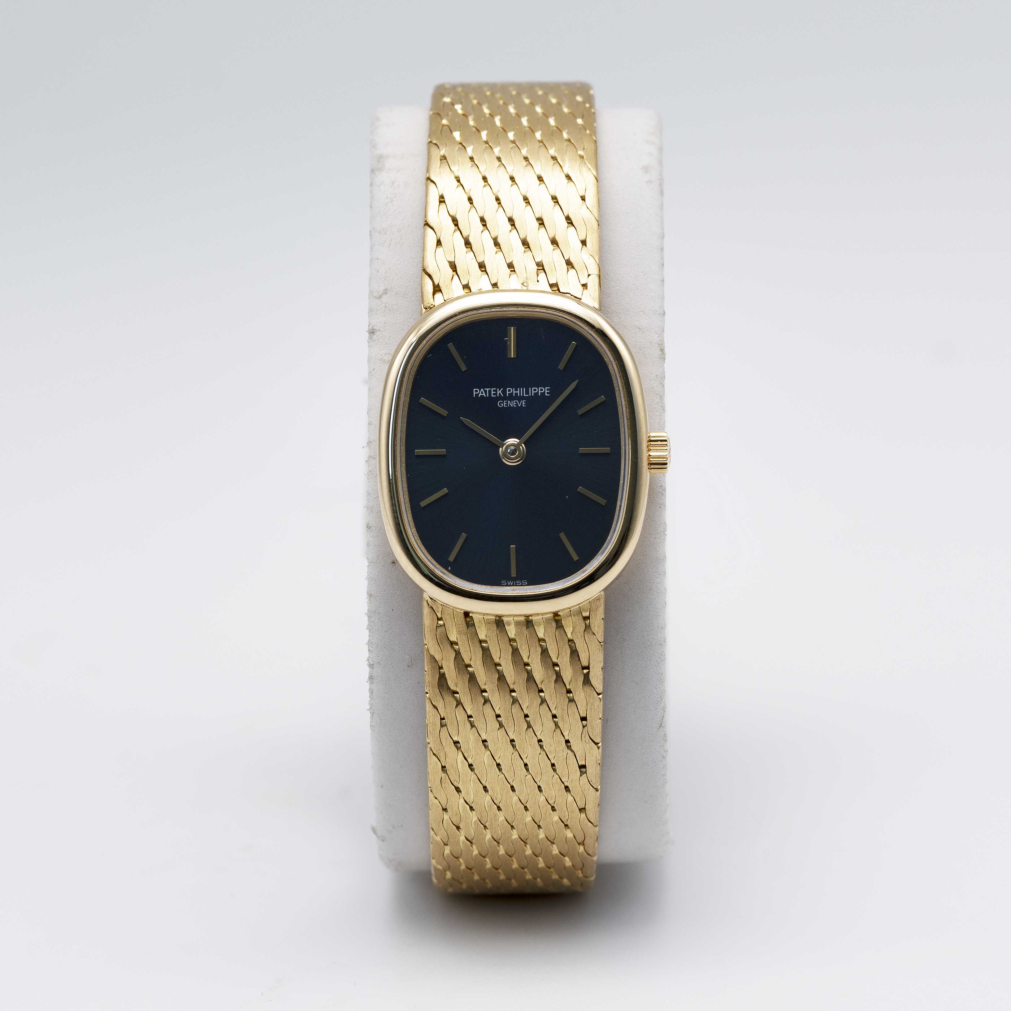A LADIES 18K SOLID GOLD PATEK PHILIPPE ELLIPSE BRACELET WATCH CIRCA 1980s, WITH PATEK PHILIPPE - Image 2 of 10