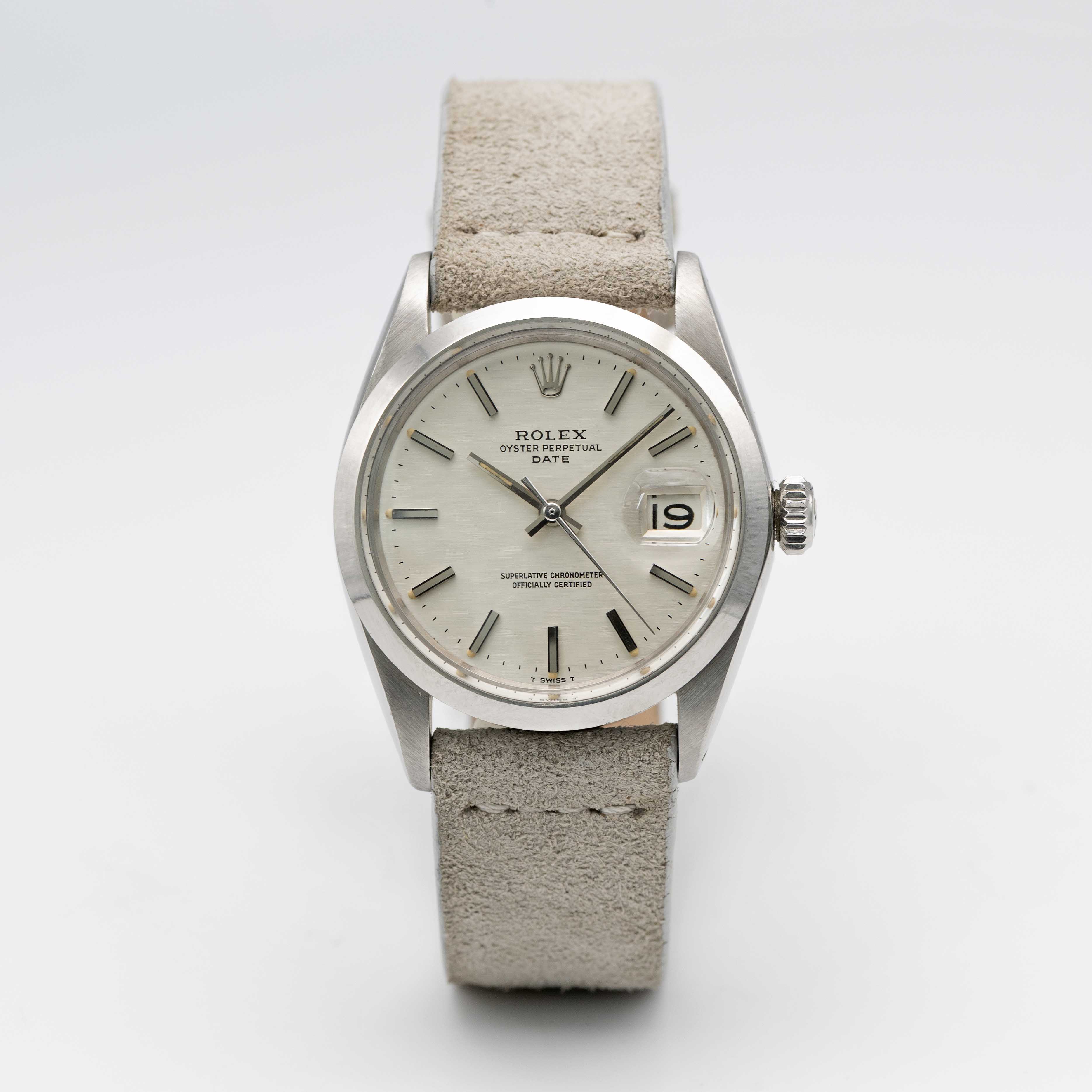 A GENTLEMAN'S STAINLESS STEEL ROLEX OYSTER PERPETUAL DATE WRIST WATCH CIRCA 1969, REF. 1500 WITH - Image 2 of 8