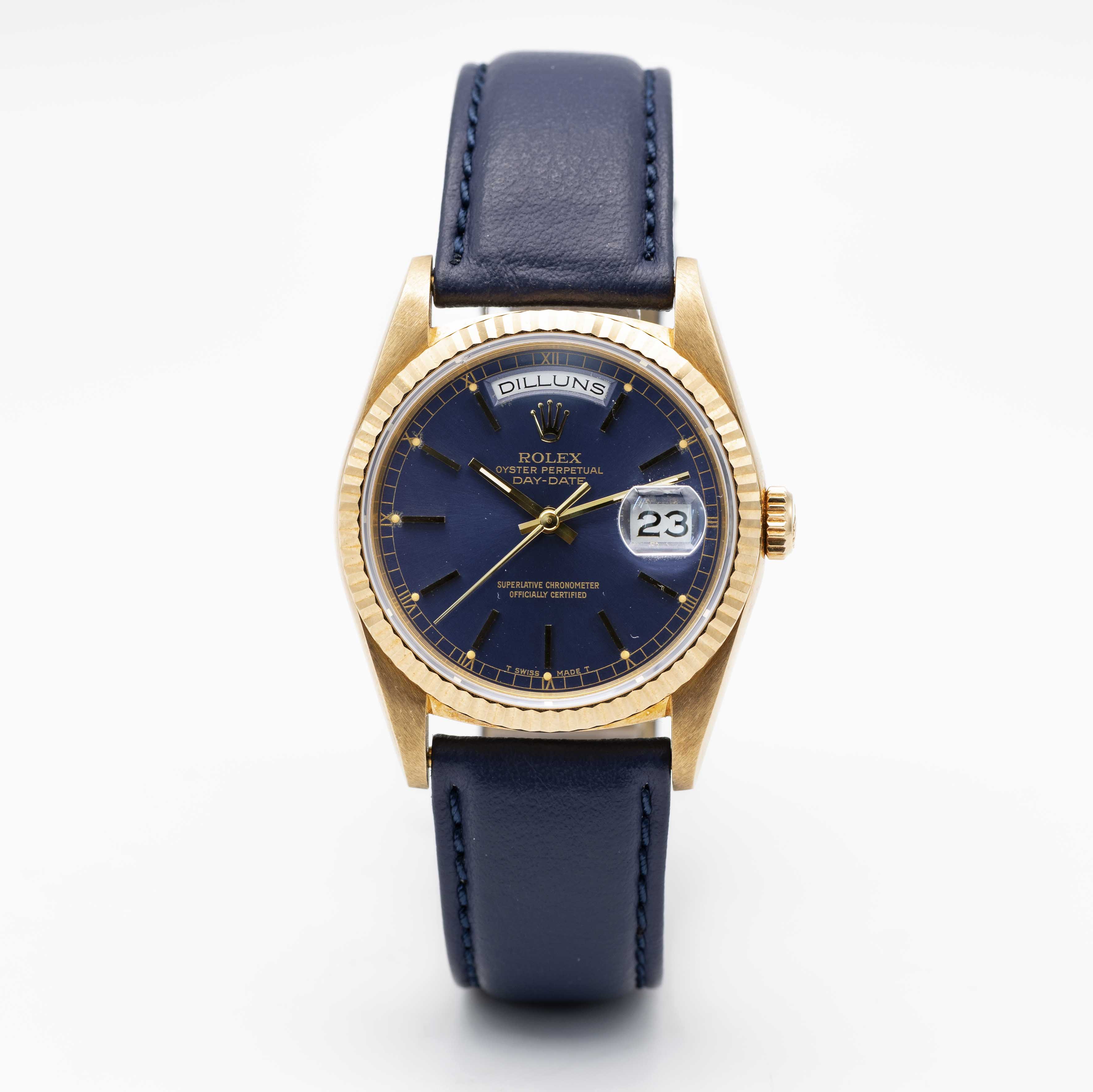 A GENTLEMAN'S 18K SOLID YELLOW GOLD ROLEX OYSTER PERPETUAL DAY DATE WRIST WATCH CIRCA 1990, REF. - Image 4 of 11