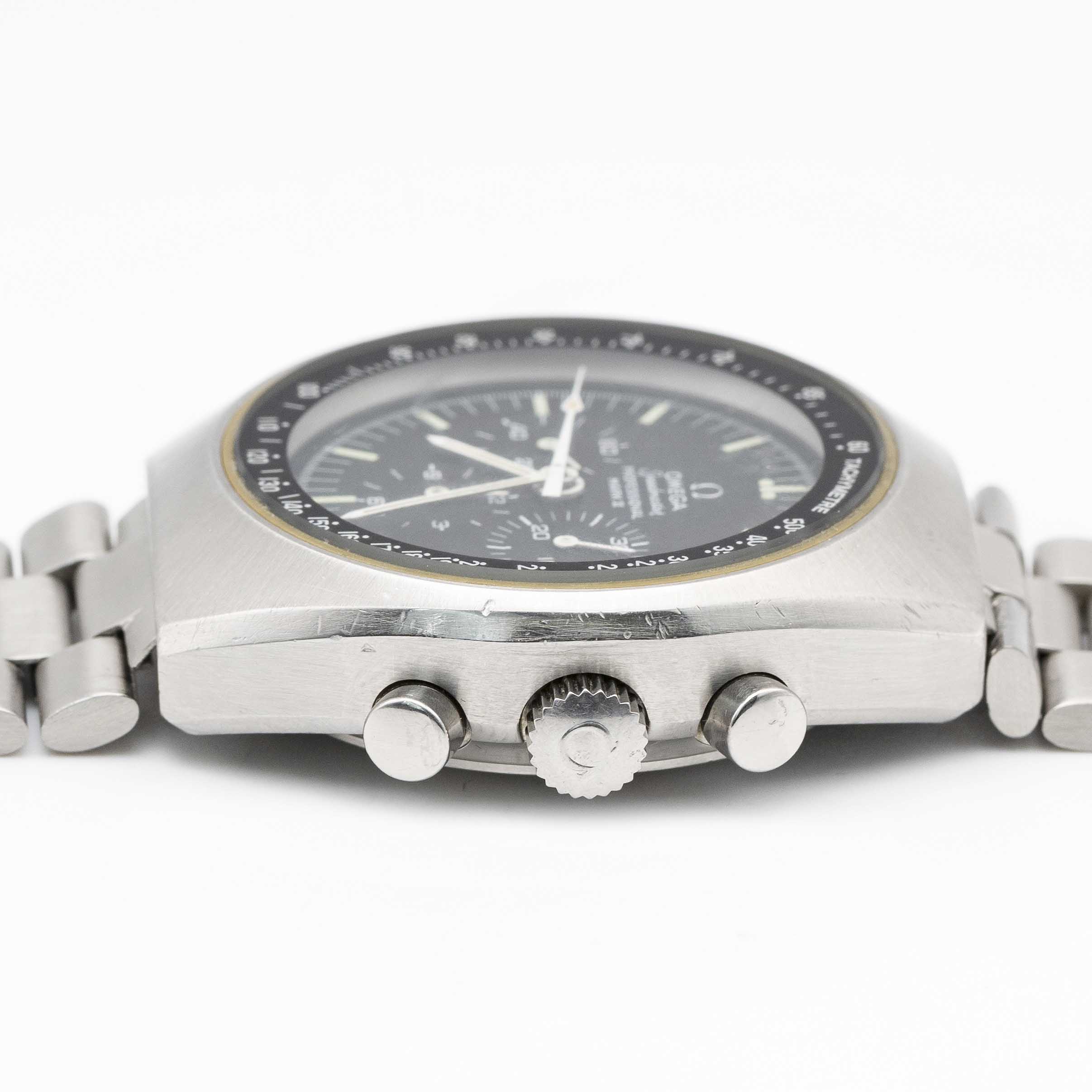 A GENTLEMAN'S STAINLESS STEEL OMEGA SPEEDMASTER PROFESSIONAL MARK II CHRONOGRAPH BRACELET WATCH - Image 8 of 9