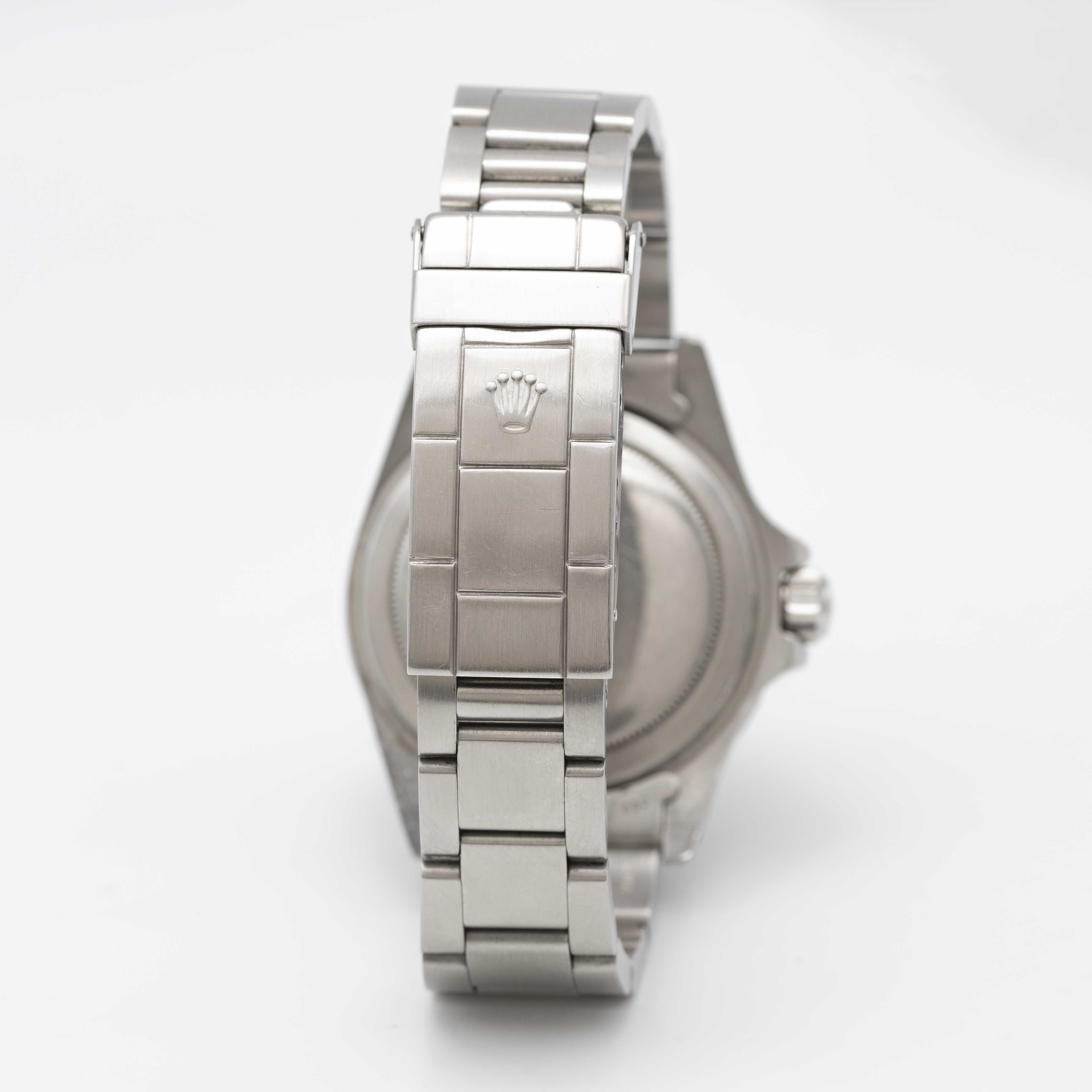 A GENTLEMAN'S STAINLESS STEEL ROLEX OYSTER PERPETUAL DATE SUBMARINER BRACELET WATCH CIRCA 1978, REF. - Image 5 of 9