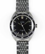 A GENTLEMAN'S STAINLESS STEEL OMEGA SEAMASTER 120 AUTOMATIC DIVERS BRACELET WATCH CIRCA 1968, REF.
