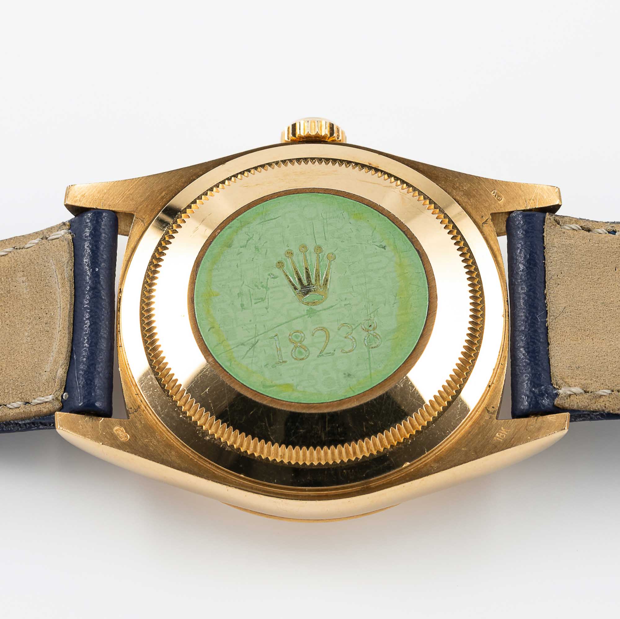 A GENTLEMAN'S 18K SOLID YELLOW GOLD ROLEX OYSTER PERPETUAL DAY DATE WRIST WATCH CIRCA 1990, REF. - Image 2 of 11