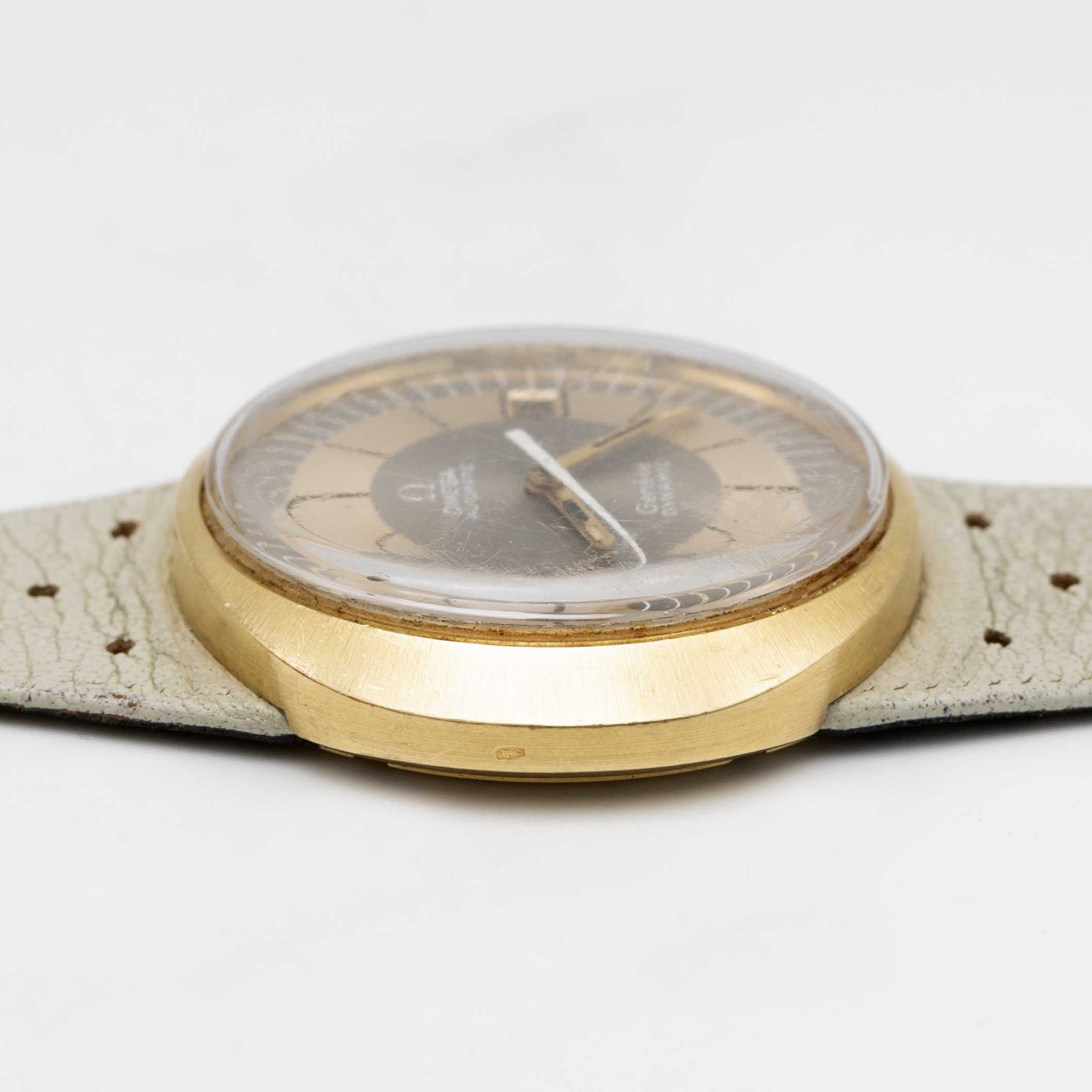A RARE GENTLEMAN'S 18K SOLID GOLD OMEGA GENEVE DYNAMIC AUTOMATIC WRIST WATCH CIRCA 1970s Movement: - Image 8 of 8