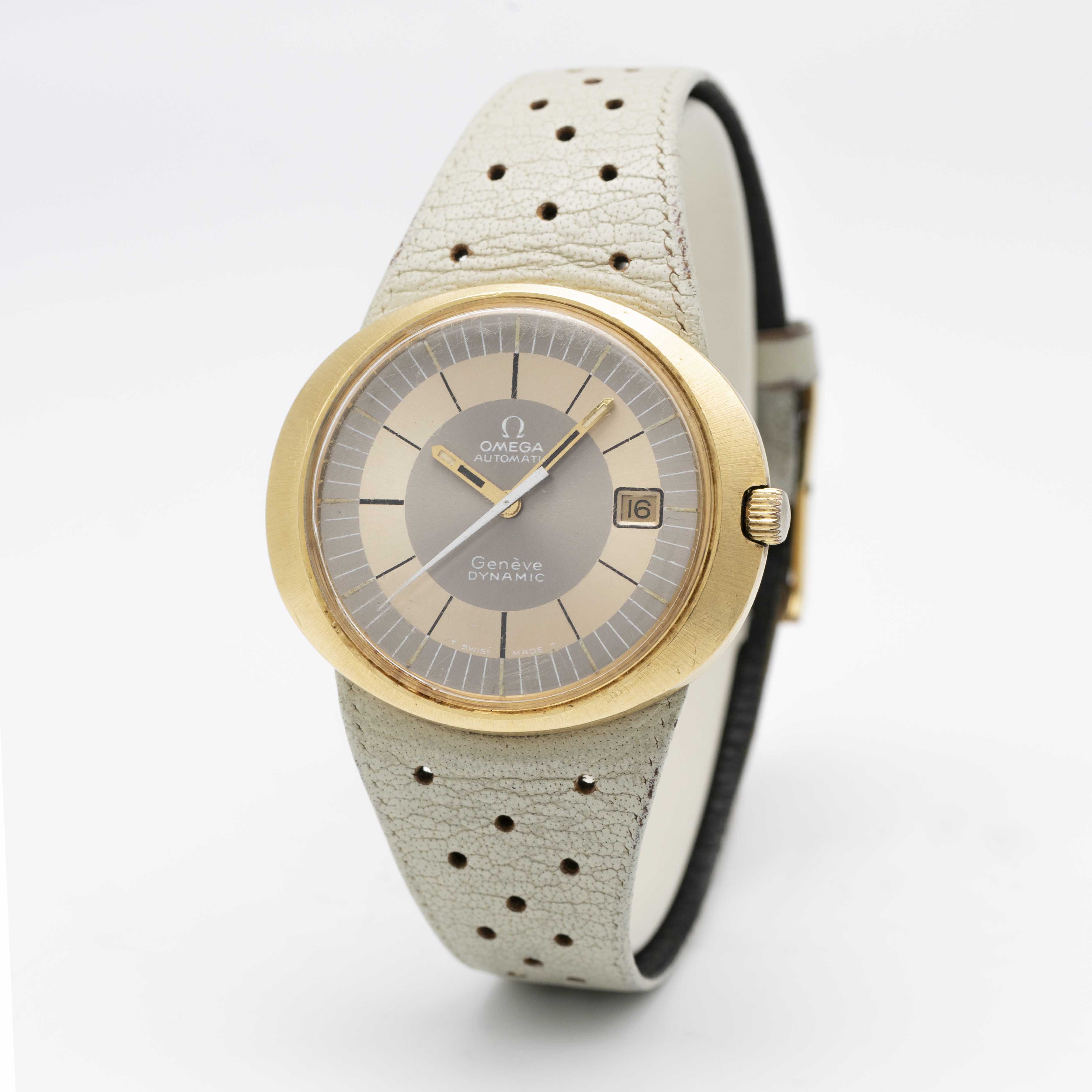 A RARE GENTLEMAN'S 18K SOLID GOLD OMEGA GENEVE DYNAMIC AUTOMATIC WRIST WATCH CIRCA 1970s Movement: - Image 3 of 8