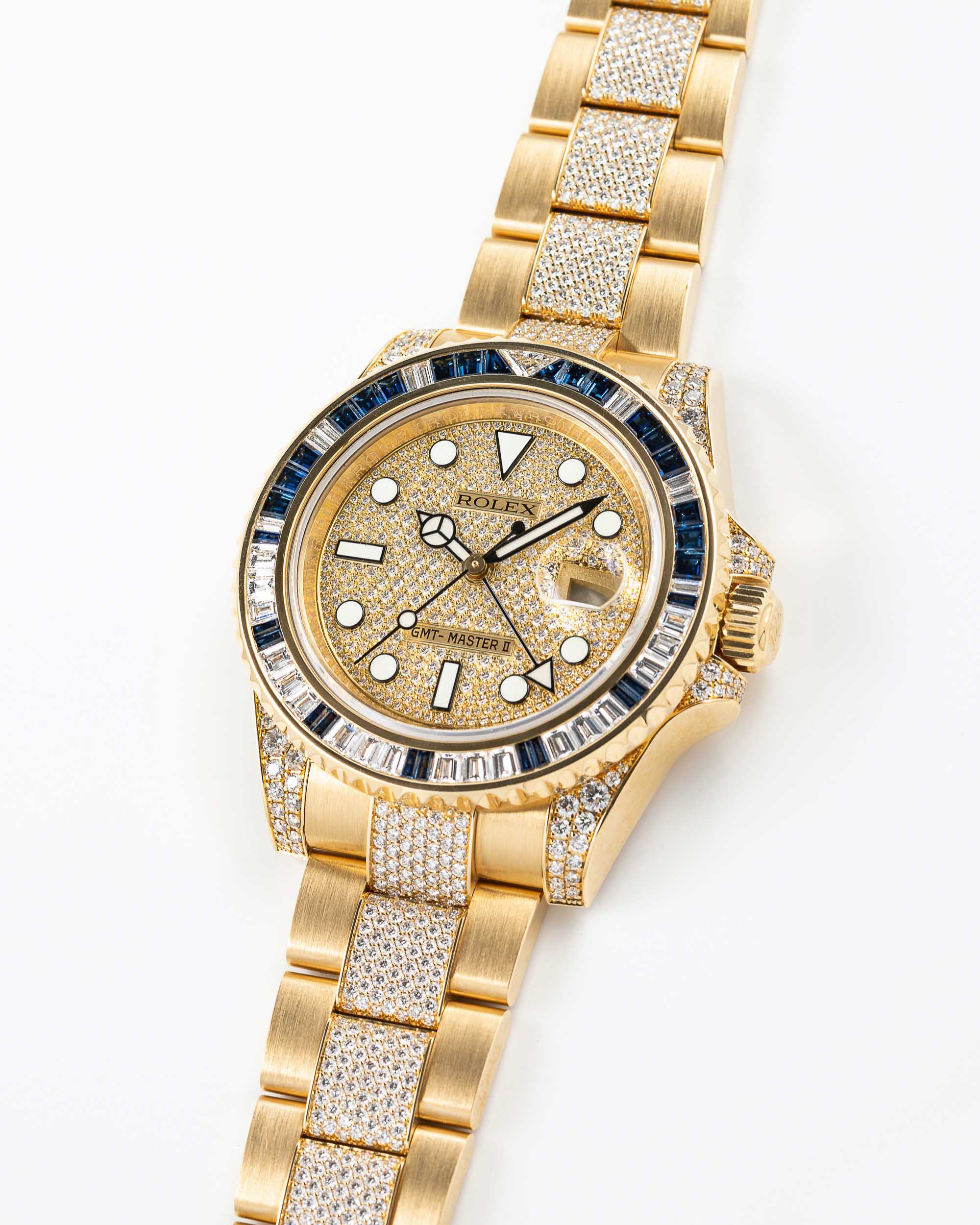 A FINE & RARE 18K SOLID YELLOW GOLD, DIAMOND & SAPPHIRE ROLEX OYSTER PERPETUAL DATE GMT MASTER II - Image 2 of 12