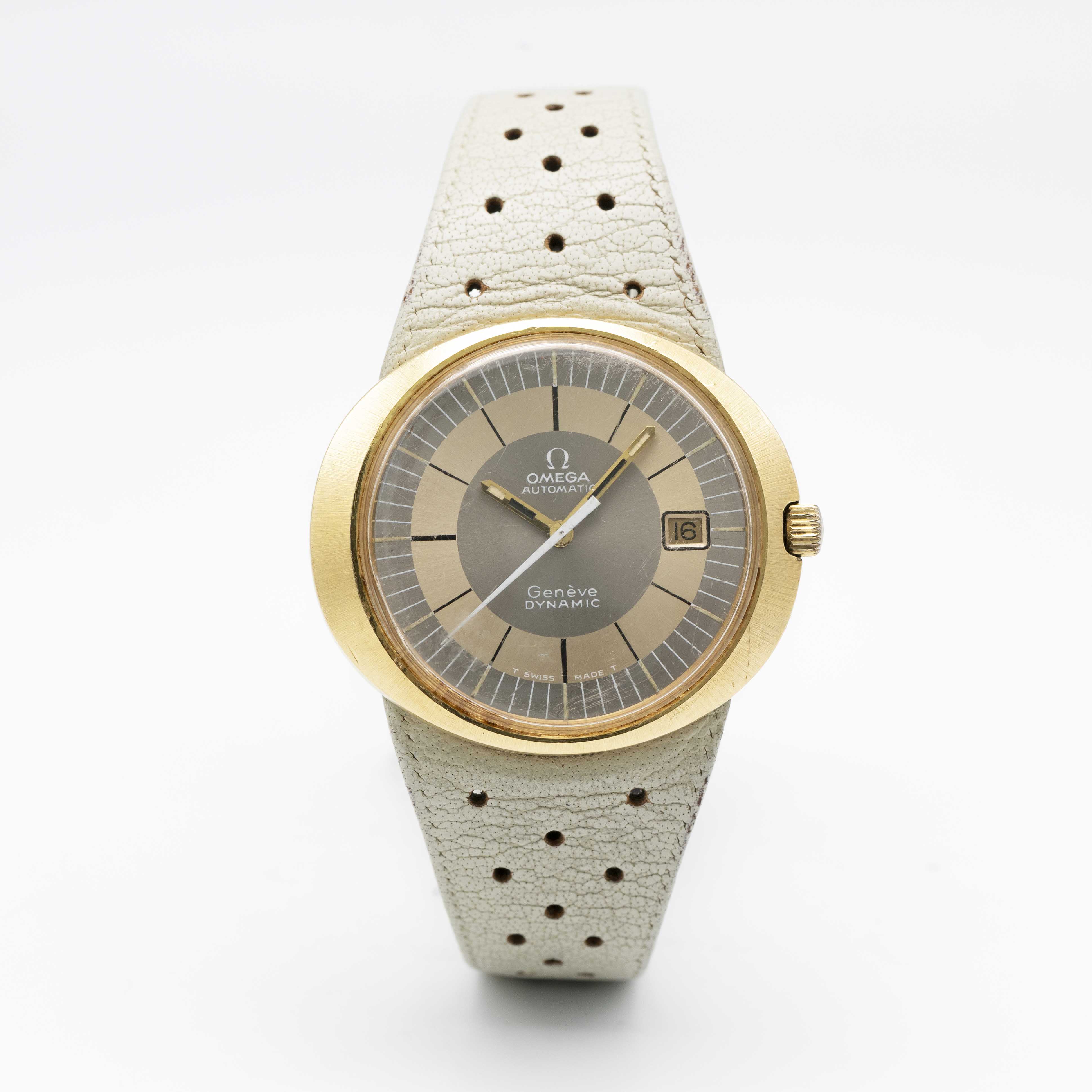 A RARE GENTLEMAN'S 18K SOLID GOLD OMEGA GENEVE DYNAMIC AUTOMATIC WRIST WATCH CIRCA 1970s Movement: - Image 2 of 8