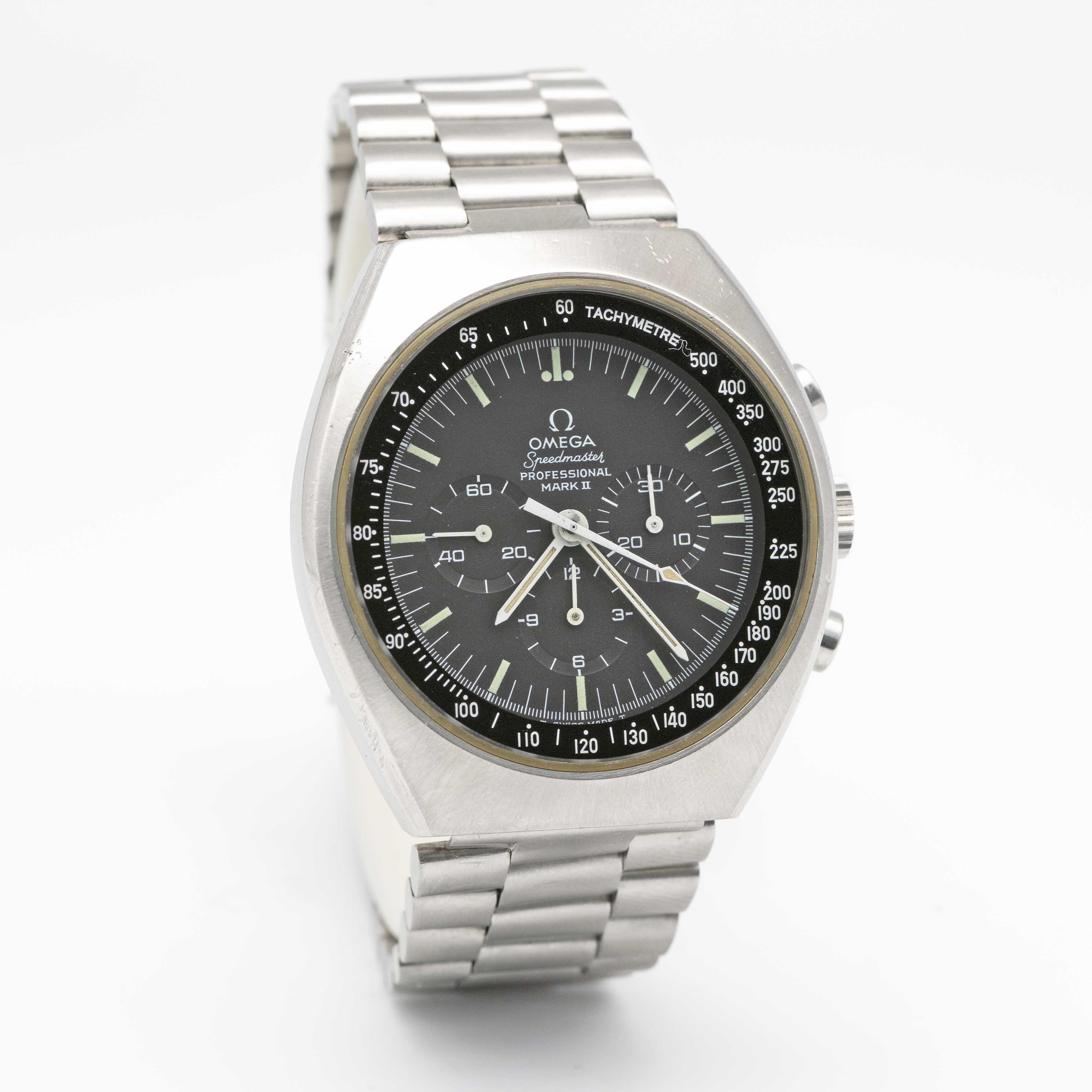 A GENTLEMAN'S STAINLESS STEEL OMEGA SPEEDMASTER PROFESSIONAL MARK II CHRONOGRAPH BRACELET WATCH - Image 4 of 9