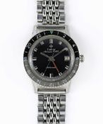 A GENTLEMAN'S STAINLESS STEEL ZODIAC AEROSPACE GMT AUTOMATIC BRACELET WATCH CIRCA 1960s, REF. 752-