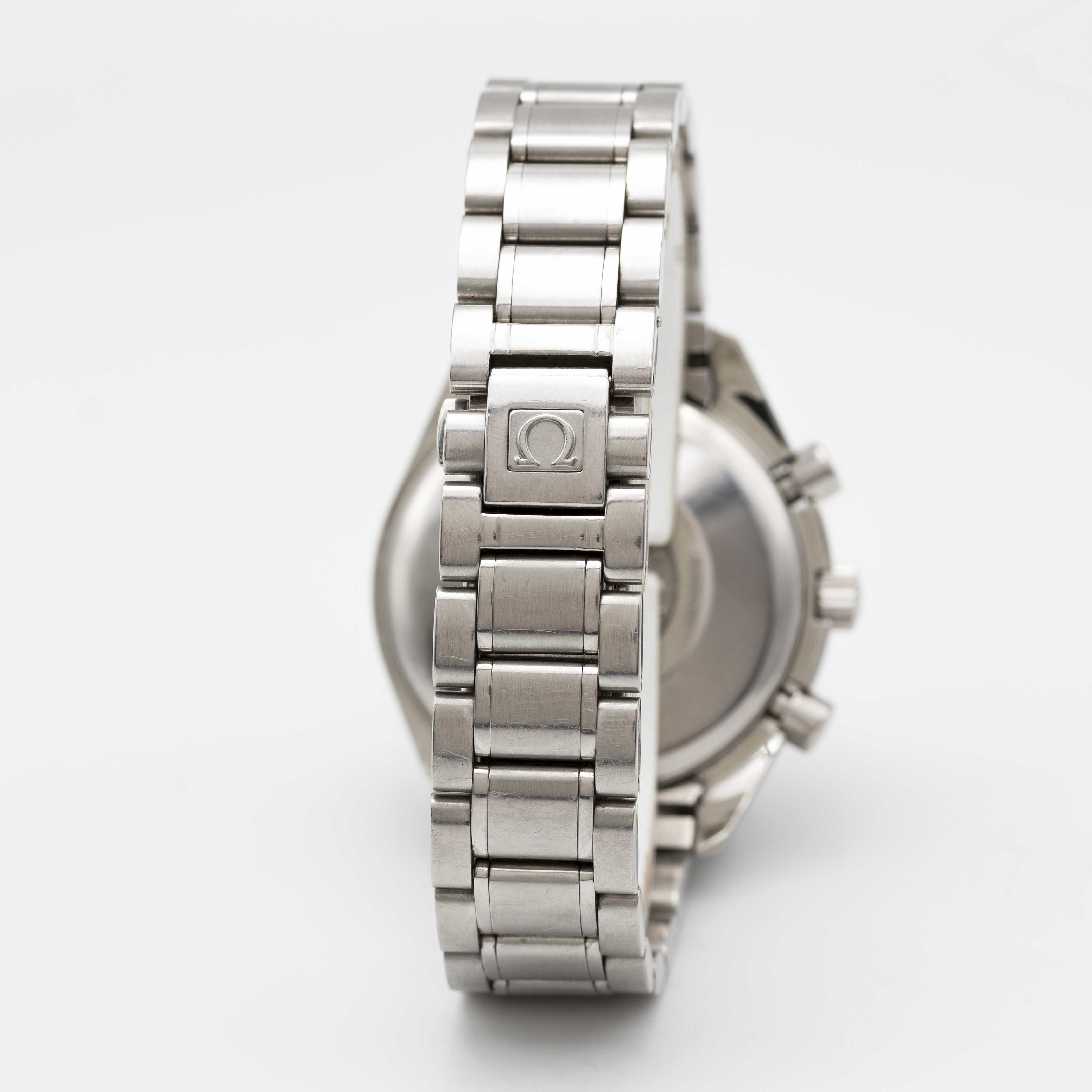 A GENTLEMAN'S STAINLESS STEEL OMEGA SPEEDMASTER "MK40" TRIPLE CALENDAR AUTOMATIC CHRONOGRAPH - Image 5 of 8