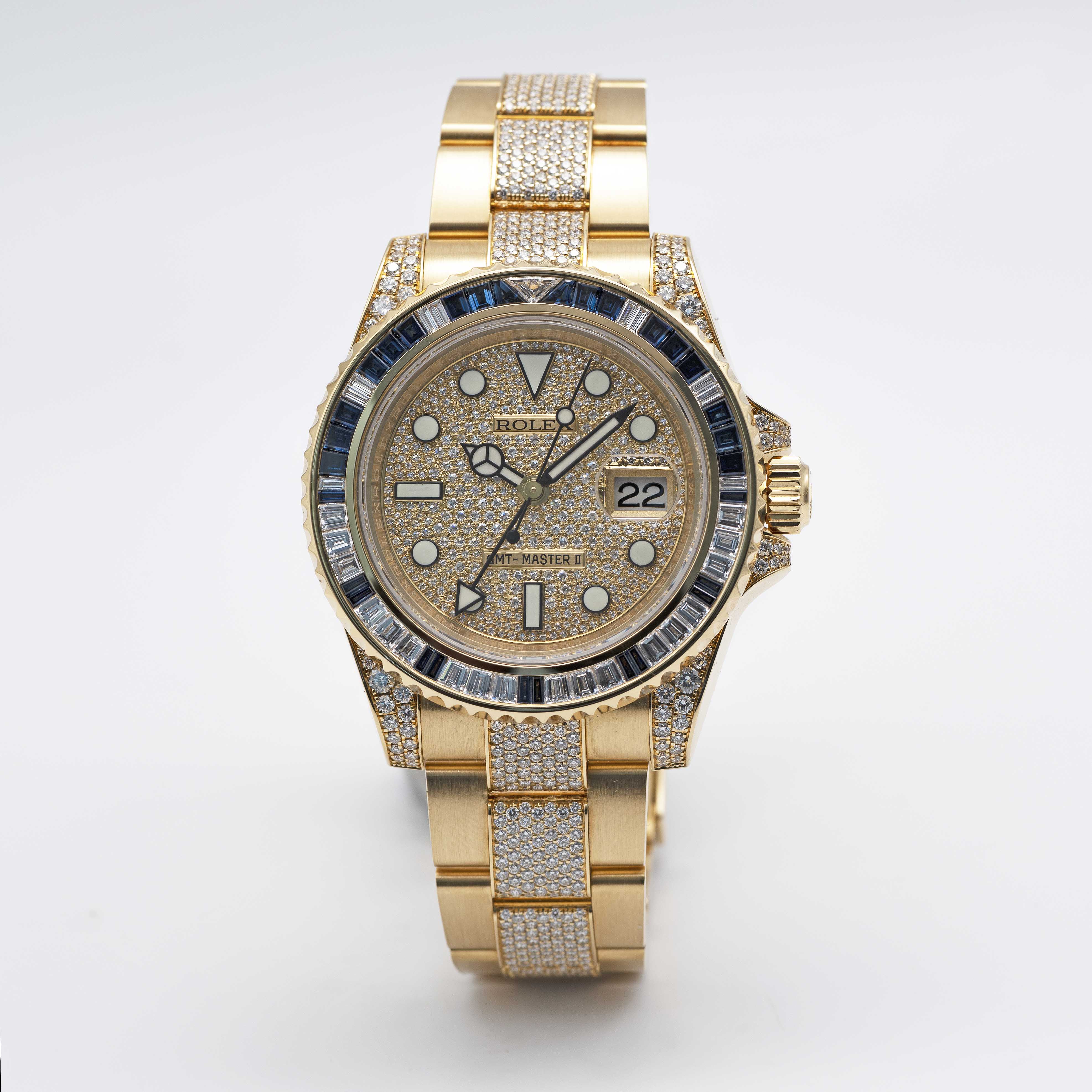 A FINE & RARE 18K SOLID YELLOW GOLD, DIAMOND & SAPPHIRE ROLEX OYSTER PERPETUAL DATE GMT MASTER II - Image 5 of 12