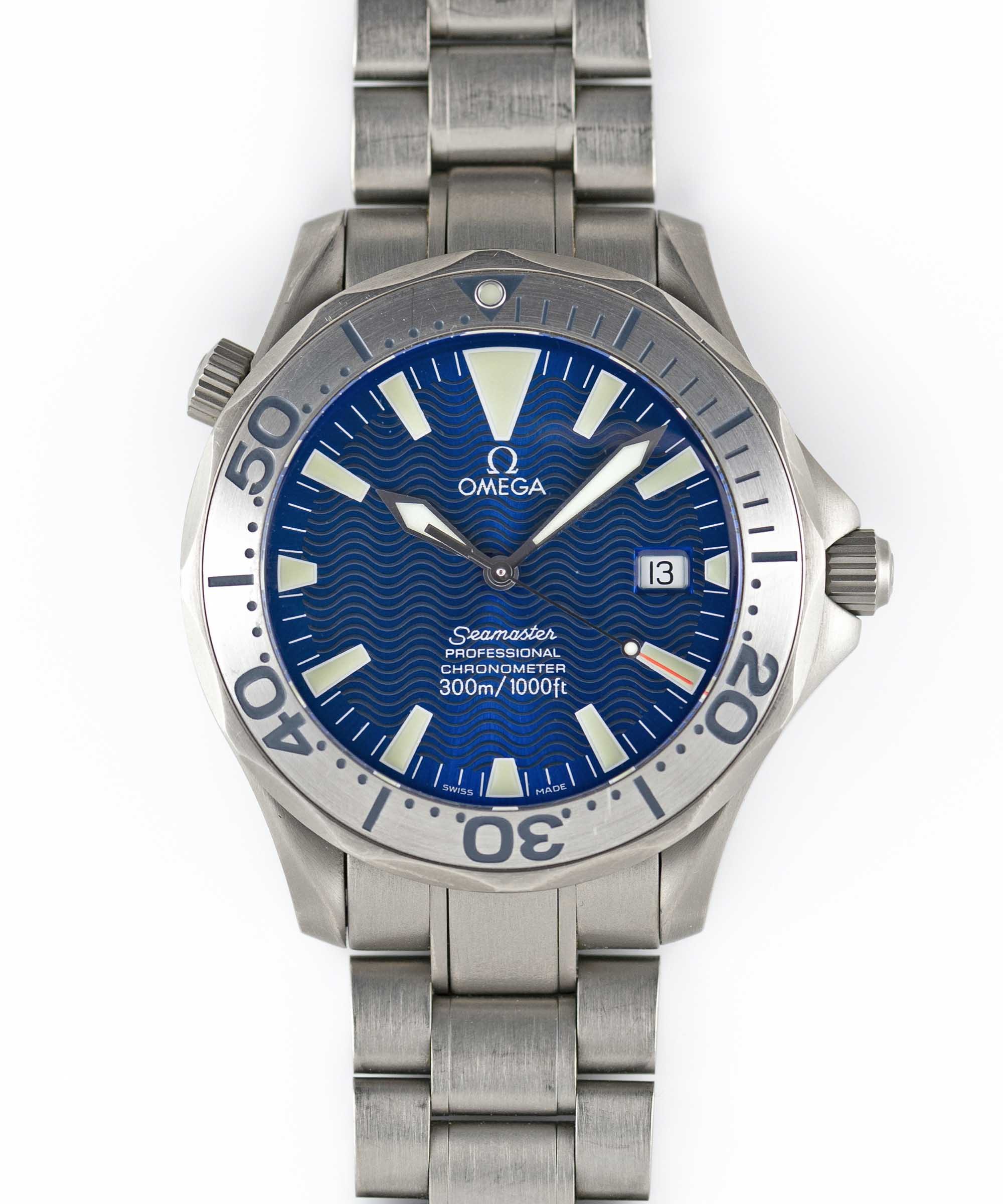 A GENTLEMAN'S TITANIUM OMEGA SEAMASTER TI-930 AUTOMATIC CHRONOMETER BRACELET WATCH CIRCA 2000s, REF.