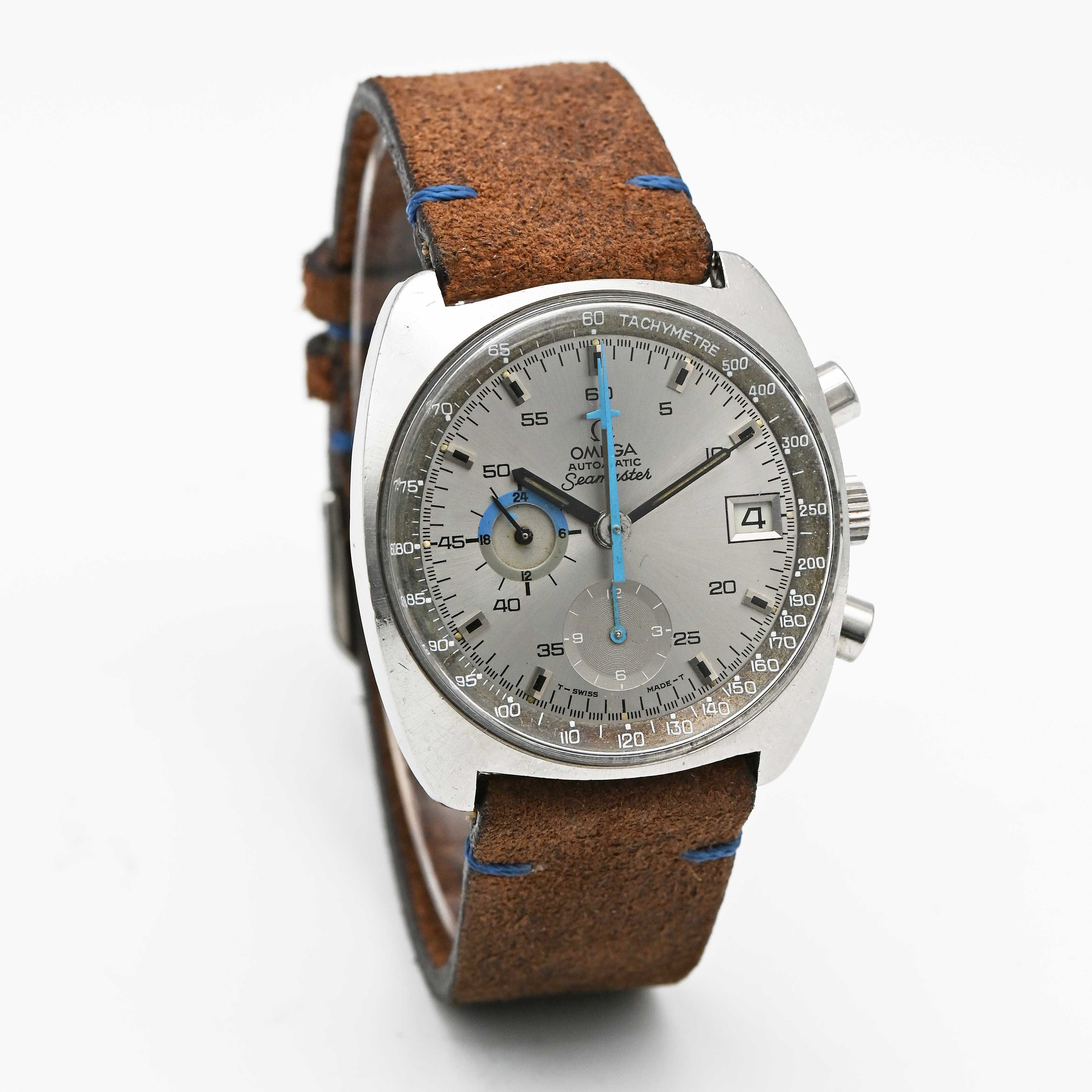 A GENTLEMAN'S STAINLESS STEEL OMEGA SEAMASTER AUTOMATIC CHRONOGRAPH WRIST WATCH CIRCA 1971, REF. - Image 4 of 8