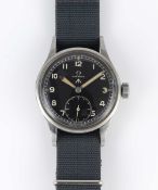 A GENTLEMAN'S STAINLESS STEEL BRITISH MILITARY OMEGA W.W.W. WRIST WATCH CIRCA 1945, PART OF THE 