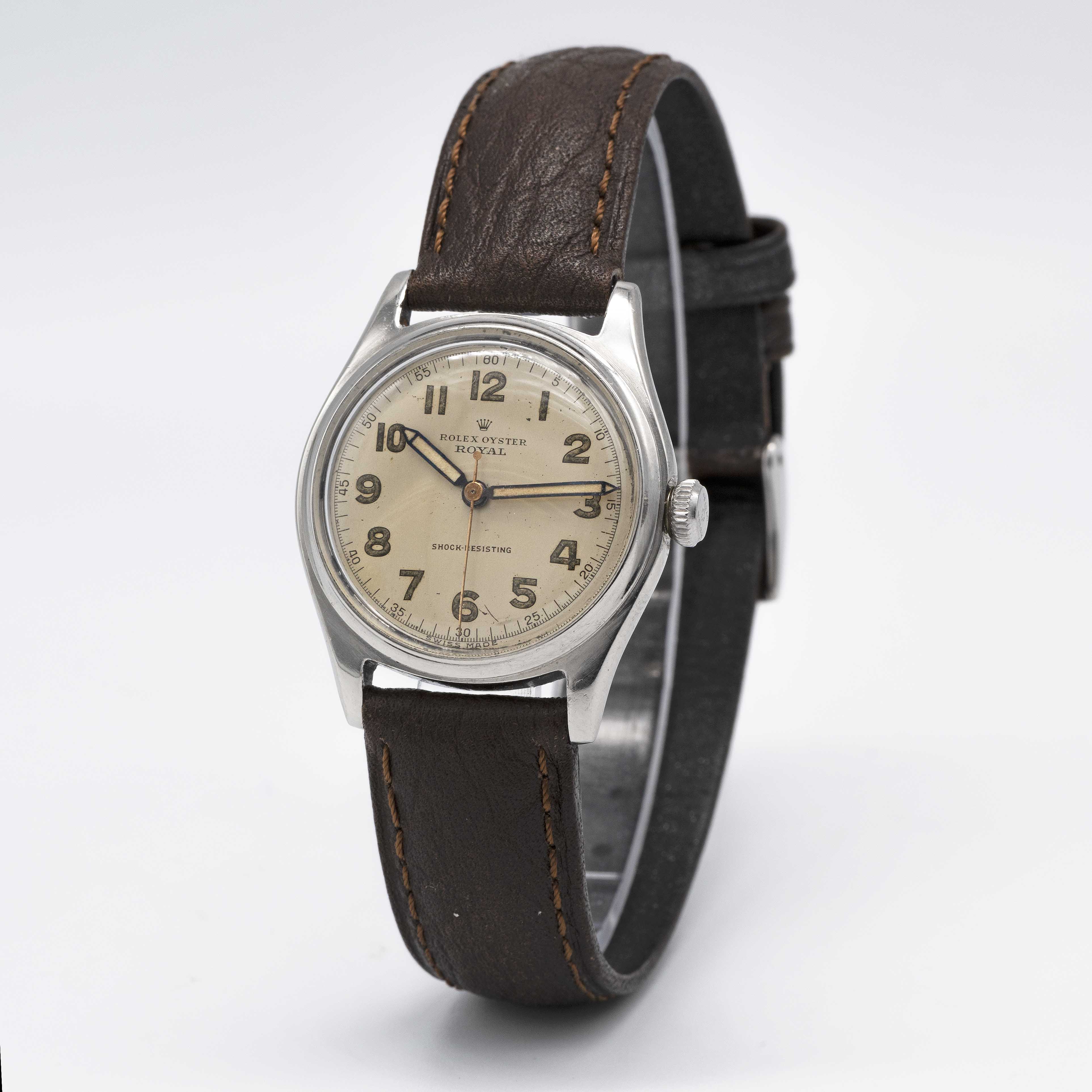 A GENTLEMAN'S STAINLESS STEEL ROLEX OYSTER ROYAL WRIST WATCH CIRCA 1945, REF. 4444 Movement: 15J, - Image 3 of 9
