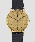 A GENTLEMAN'S 18K SOLID GOLD UNIVERSAL GENEVE WRIST WATCH CIRCA 1980s, REF. 142100 WITH 