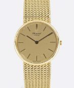 A GENTLEMAN'S SIZE 18K SOLID YELLOW GOLD CHOPARD BRACELET WATCH CIRCA 1980s, REF. 1091 ACCOMPANIED