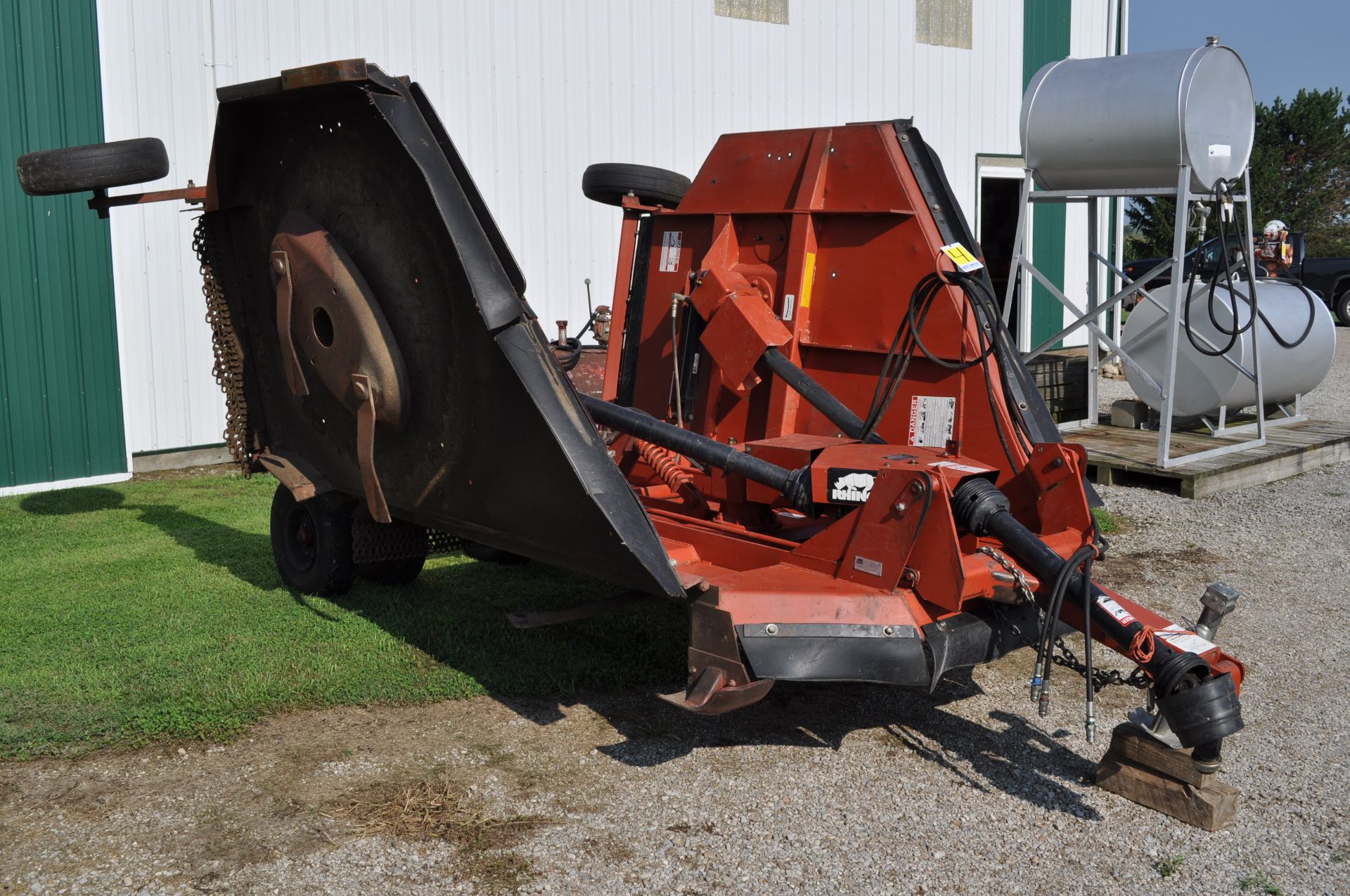 Rhino SE 415 rotary mower, 1000 PTO, stump jumpers, rear chains, hyd fold, hyd lift - Image 2 of 11