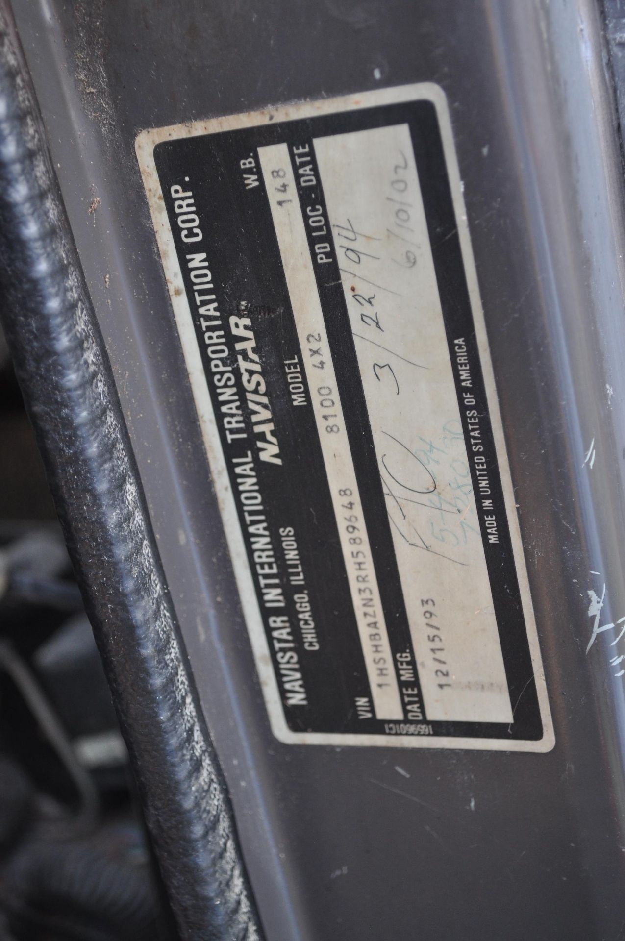 1994 International 8100 grain truck, Cummins L-10, 9 spd, 225” WB, tandem axle w/ steerable - Image 20 of 32