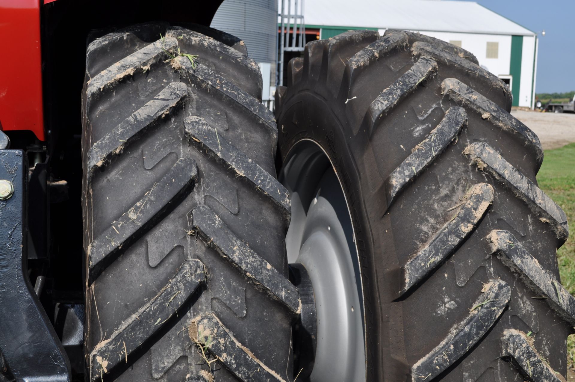Case IH MX210 tractor, MFWD, C/H/A, 480/80R46 rear duals, 380/85R34 front tires, powershift - Image 7 of 26
