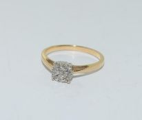9Ct Yellow Gold Diamond Chip Ring