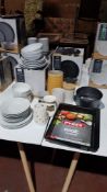 34 Items Ð To Include 11 Piece Stoneware Essentials White Dinner Set, 3 X Ornate Tea Light Holders