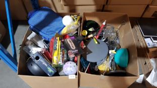 Contents Of 2 Boxes Ð Mixed Kitchen / Toy Items