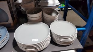 23 Piece Stoneware 2-Tone Dinner Set