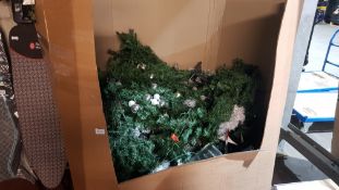 Contents Of Pallet Ð A Large Quantity Of Mixed artificial Christmas Trees
