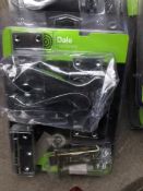 2 Pairs Of Handles Inc Hinges And Latches Chrome