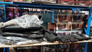 Approx. 24 Items - Mixed Massage Lot To Include 14 X Well Being Mini Massage Cushion & 3 X Ma...