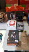 5 Items : 2 X Blackweb Wireless Headphones, 1 X Onn Wireless Headphones, 1 X Venom Twin Docking Sta