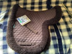 New! Nuumad Wool Rolled edge WH Numnah - Medium - Brown