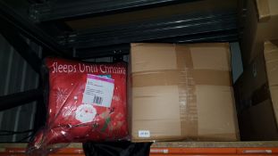 24 X Christmas Cushion 24 X Christmas Cushion---- Condition:Used Location:DN14 Shipment:Collect &