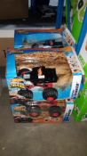(R3L) 4 X Hot Wheels Monster Trucks RC Boneshaker